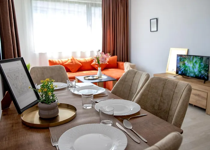 Spacious Two-Bedroom Apartment Sea View Near Beach *