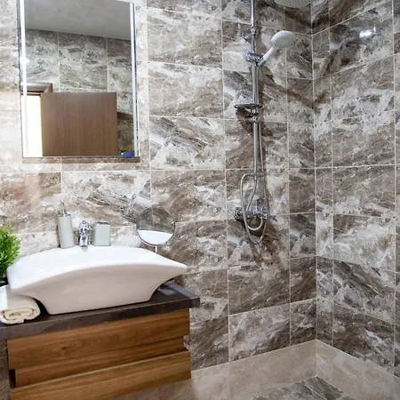 Location Miraj Deluxe Two-bedroom *