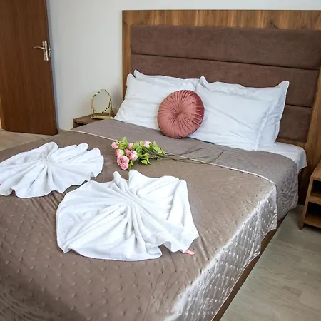 아파트 Spacious Two-Bedroom Apartment Sea View Near Beach 산콘스탄틴앤헬레나