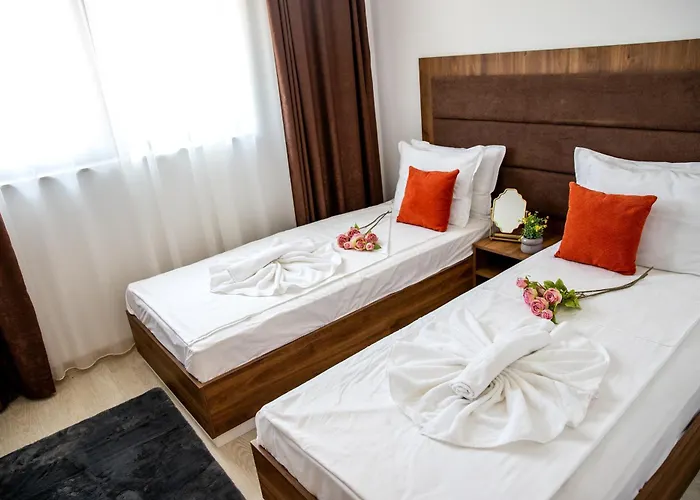 Spacious Two-Bedroom Apartment Sea View Near Beach 아파트 *